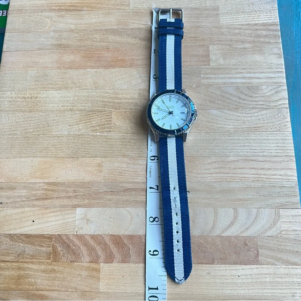 Guess waterpro blue and white nautical watch NEW BATTERY